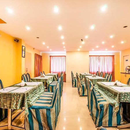 Hotel Crescent Inn Ченнаи Экстерьер фото